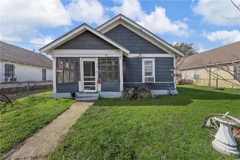 216 Walker St, Waco, TX 76704