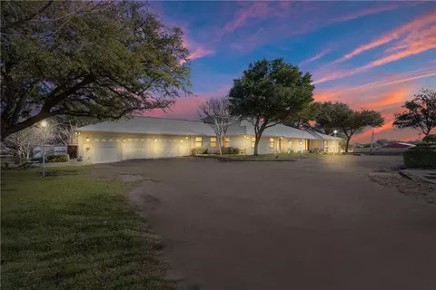 544 Lusk Creek Rd, Eddy, TX 76524