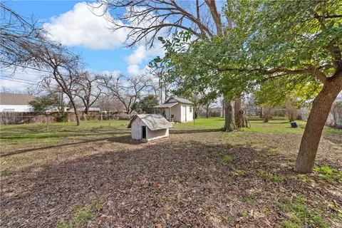 2124 Windsor Ave, Waco, TX 76708 photo 8