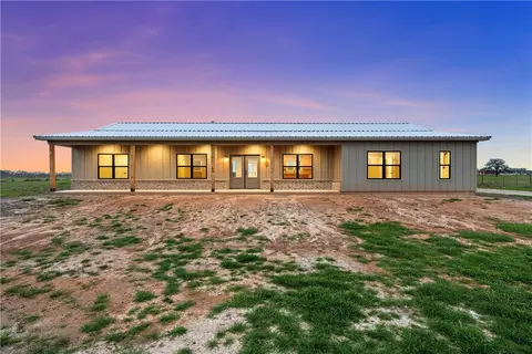 1219 W Old Axtell Rd, Waco, TX 76705
