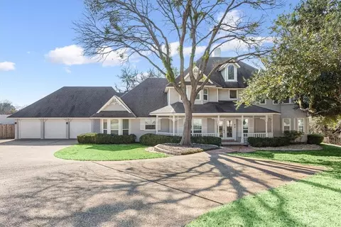 8 Carriage Sq, Waco, TX 76710