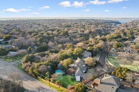 8 Carriage Sq, Waco, TX 76710 photo 2