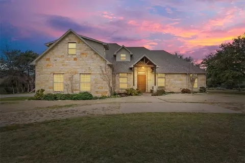 324 Cr 3340, Clifton, TX 76634