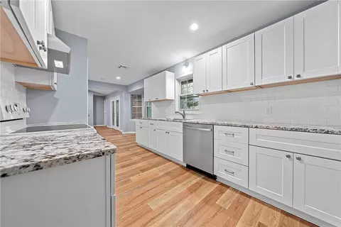 5718 Hawthorne Dr, Waco, TX 76710
