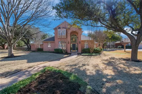 176 Stone Creek Cir, Mcgregor, TX 76657