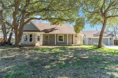 14212 Wagner Dr, Woodway, TX 76712