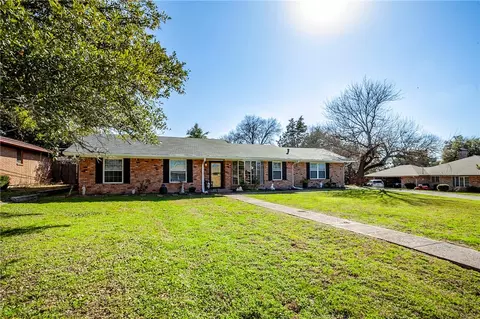 420 Sunset Dr, Marlin, TX 76661