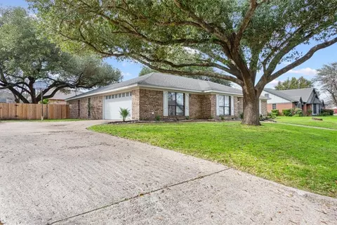 1009 Radisson Dr, Hewitt, TX 76643 photo 3