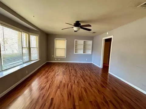 2730 Park Lake Dr, Waco, TX 76708 photo 4