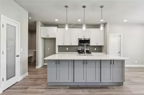 209 Country Club Dr, Marlin, TX 76661