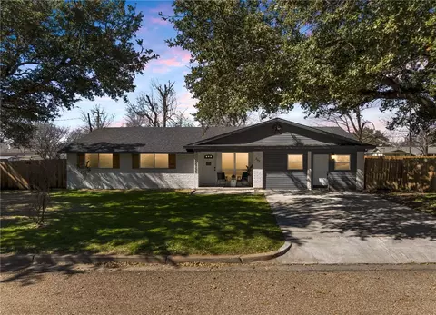 205 Randy Dr, Woodway, TX 76712