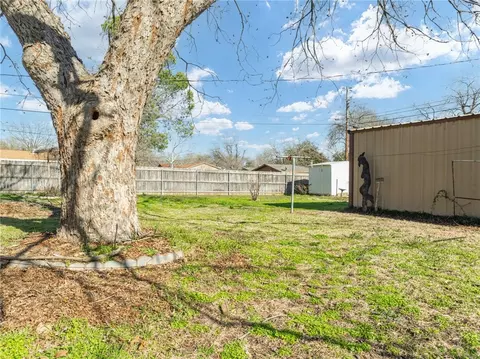 121 Adrian Dr, Robinson, TX 76706 photo 23
