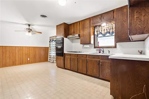 121 Adrian Dr, Robinson, TX 76706 photo 32