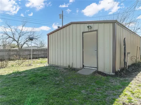 121 Adrian Dr, Robinson, TX 76706 photo 15