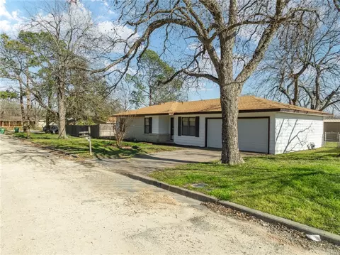 121 Adrian Dr, Robinson, TX 76706 photo 6