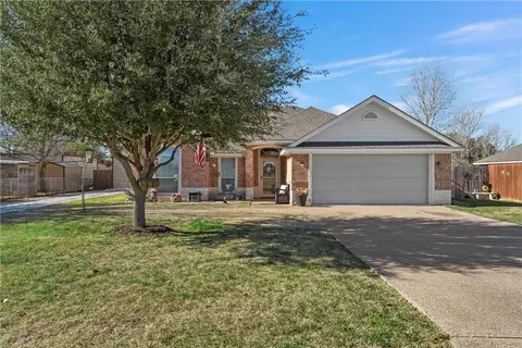 330 Deerwood Dr, Waco, TX 76712