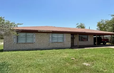 602 Hewitt, Groesbeck, TX 76642