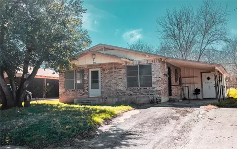 720 S 2nd Ave, Stephenville, TX 76401