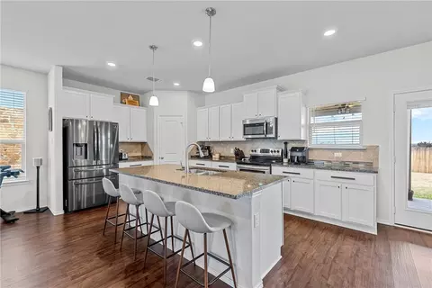 5828 Beckon Fls, Waco, TX 76708 photo 4