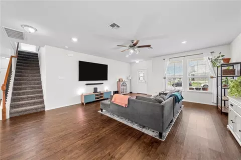 5828 Beckon Fls, Waco, TX 76708 photo 3
