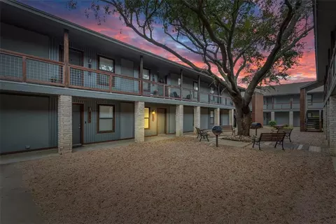 1326 S 12th St, Waco, TX 76706