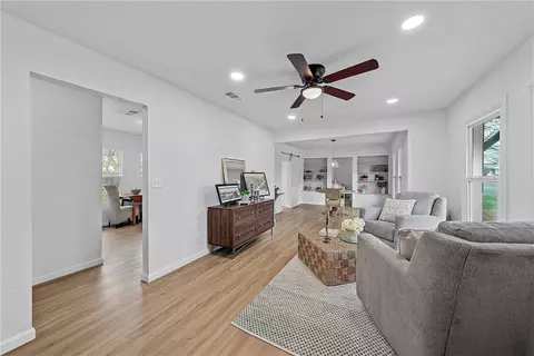 2712 N 25th St, Waco, TX 76708 photo 2