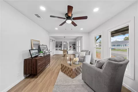 2712 N 25th St, Waco, TX 76708 photo 3