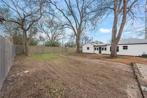 2712 N 25th St, Waco, TX 76708 photo 23