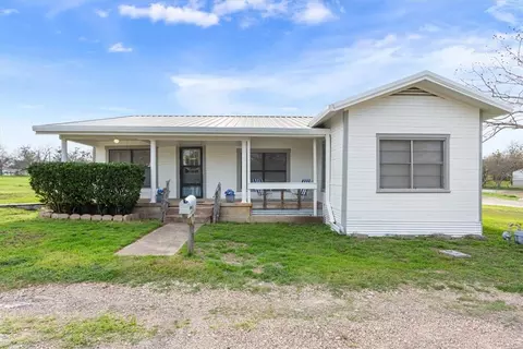 105 Aspen Dr, Bruceville Eddy, TX 76630