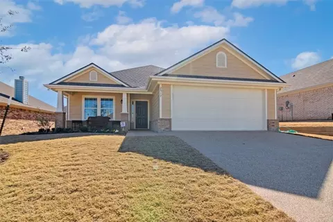 2517 Yoder Ln, Waco, TX 76706 photo 2