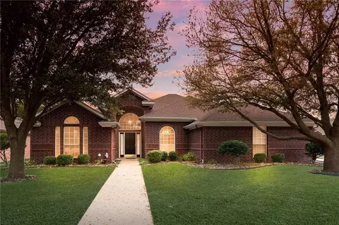 2705 Pueblo Dr, Waco, TX 76712