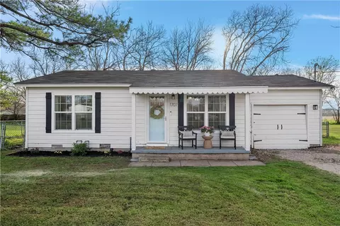 1707 Egan Ln, Waco, TX 76705