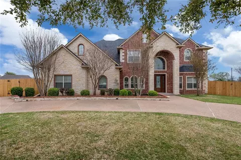 1040 Park Ridge Cir, Mcgregor, TX 76657