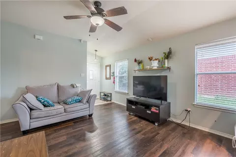 10109 Barton Creek Dr, Waco, TX 76708 photo 8