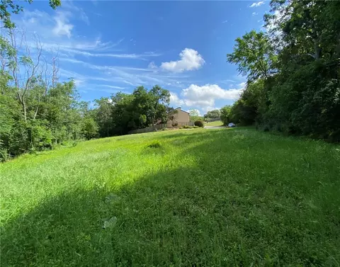 3607 Village Green Dr, Waco, TX 76710