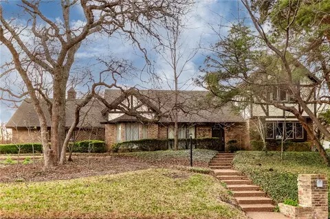 8405 Oakdale Dr, Woodway, TX 76712