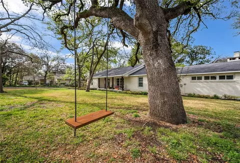 3920 N 27th St, Waco, TX 76708 photo 6