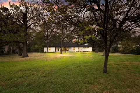 3920 N 27th St, Waco, TX 76708 photo 2