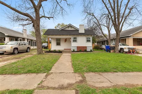 706 N 33rd St, Waco, TX 76707