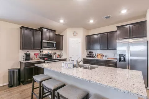 2805 Brosnan Rd, Lorena, TX 76655 photo 9