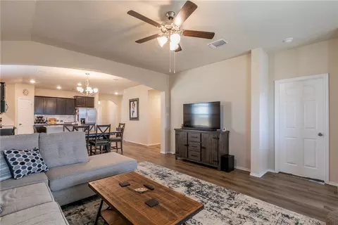 2805 Brosnan Rd, Lorena, TX 76655 photo 6