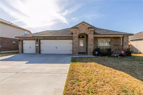 2805 Brosnan Rd, Lorena, TX 76655