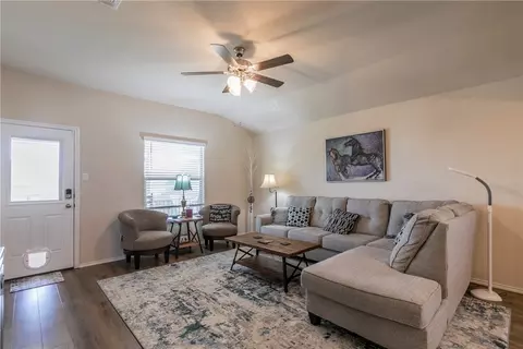 2805 Brosnan Rd, Lorena, TX 76655 photo 4