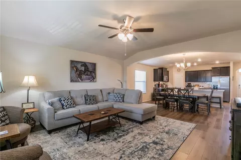 2805 Brosnan Rd, Lorena, TX 76655 photo 5
