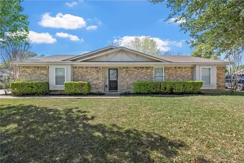 112 Thompson Cir, Lorena, TX 76655