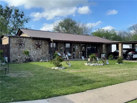703 Primrose Dr, Mexia, TX 76667