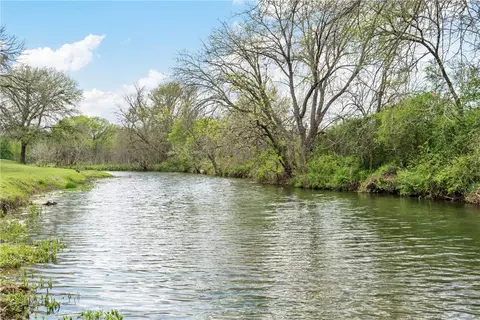 View/Area - 534 Mcgregor South Loop, Mcgregor, TX 76657 photo 2 of 6