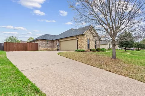 10309 Calaveras Dr, Waco, TX 76708 photo 2