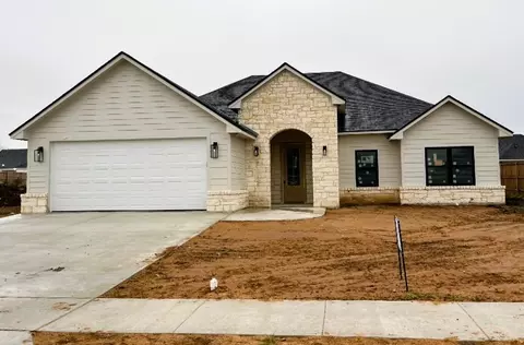 108 Great Trail Rd, Riesel, TX 76682