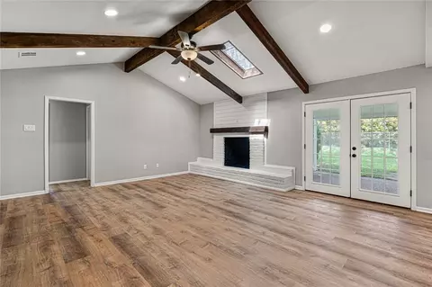 412 E Spring Valley Rd, Hewitt, TX 76643 photo 15